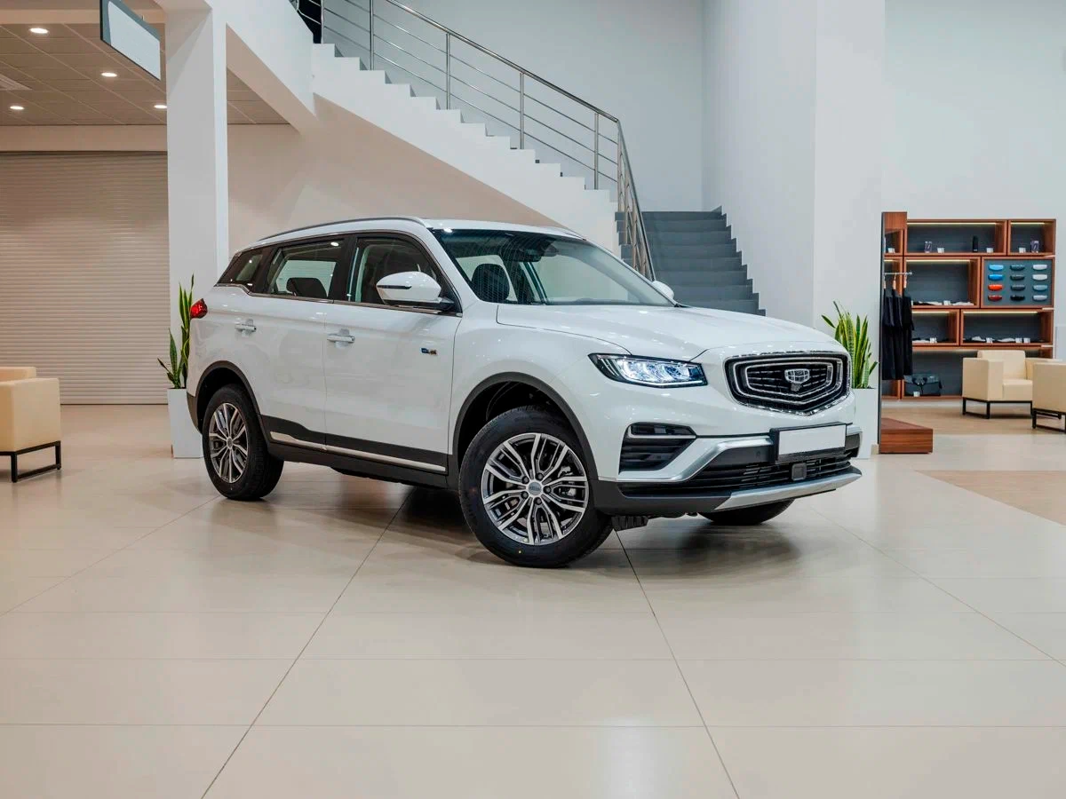 Geely Atlas Pro по цене от 1 512 000
