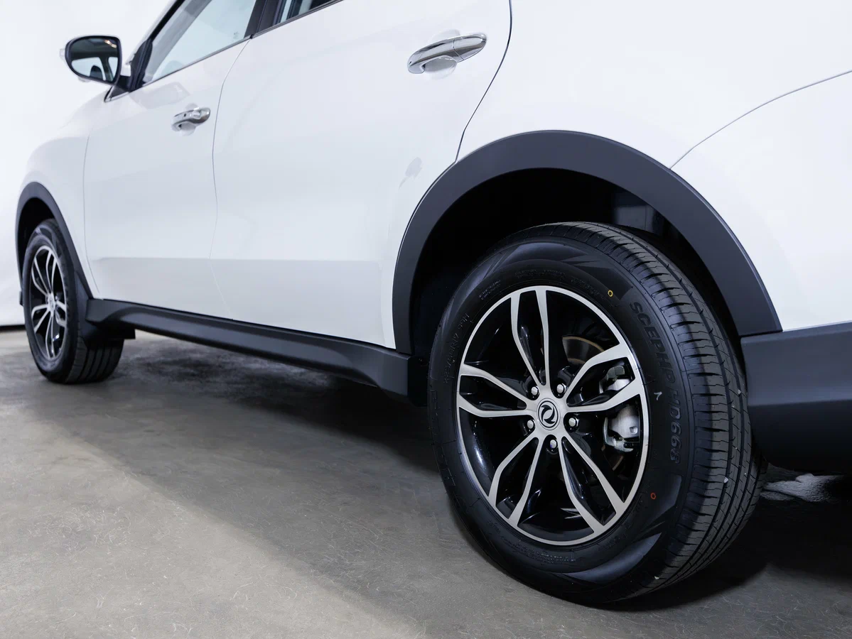 Dongfeng 580 - Изображение №9