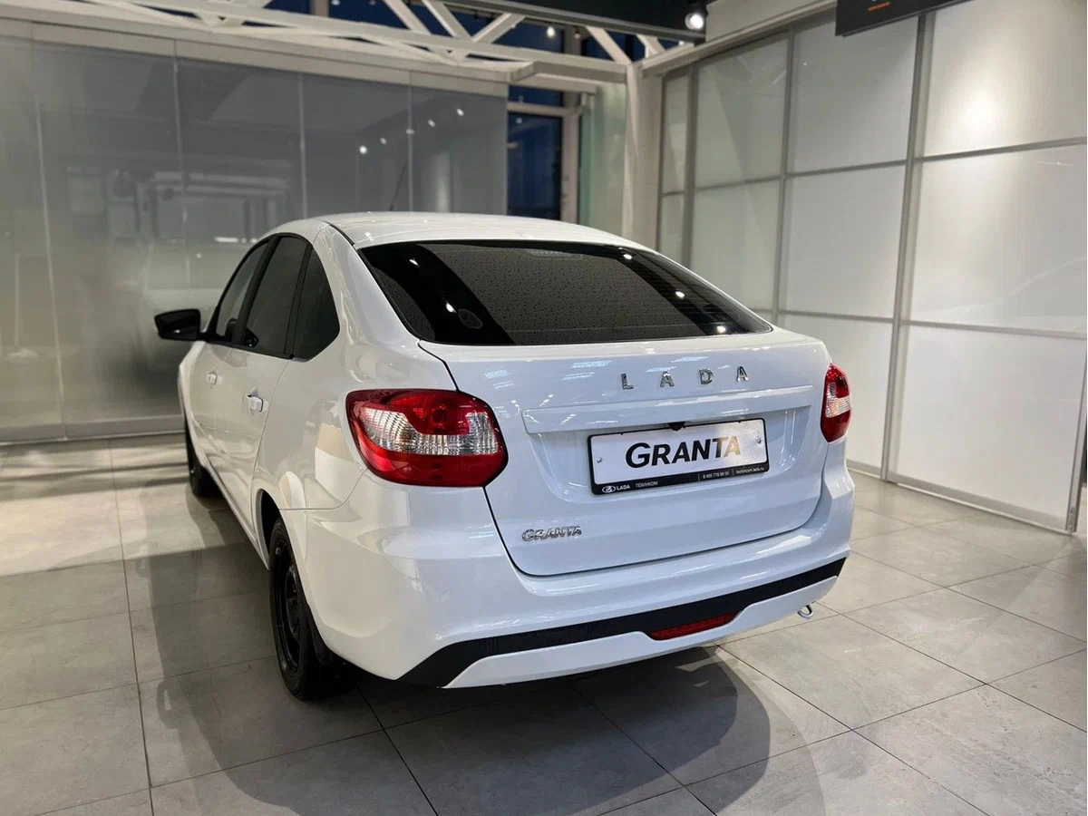 Lada Granta Лифтбек по цене от 590 000
