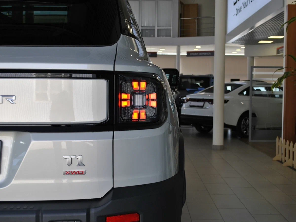 ДжетУр Т1 с автосалона по цене от 2 262 000