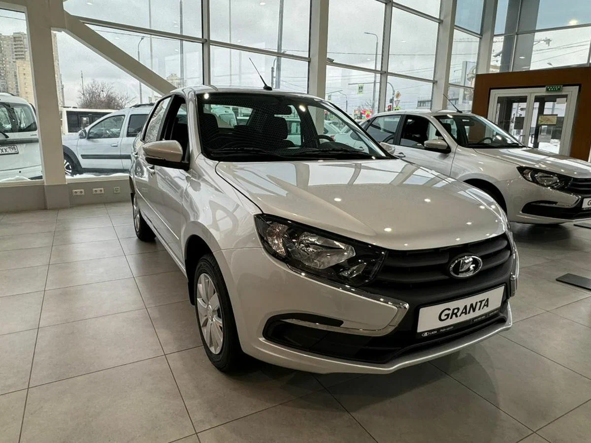 Lada Granta Седан купить в Тольятти