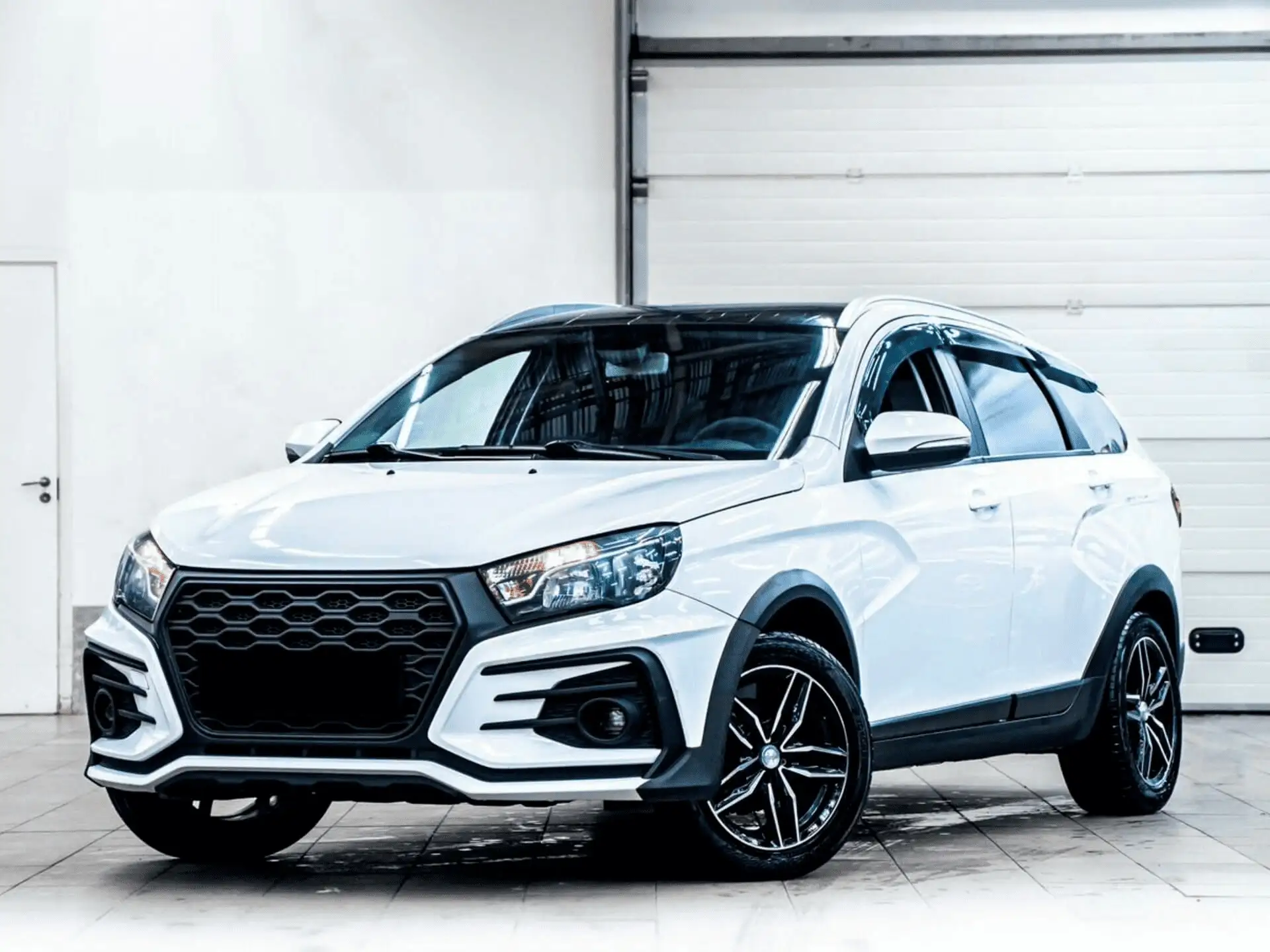 Lada Vesta SW Cross купить по цене от 1 023 000