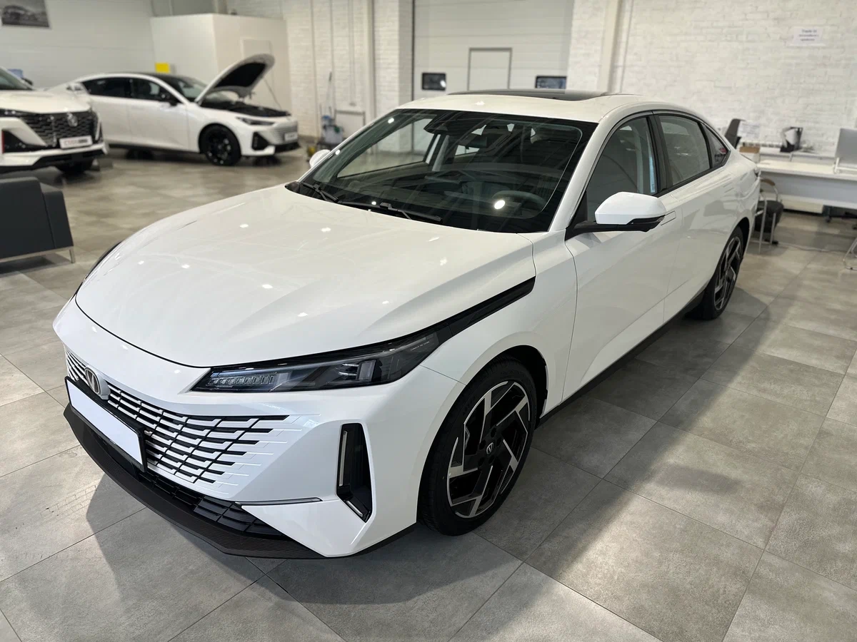 Changan Lamore по цене от 1 529 000