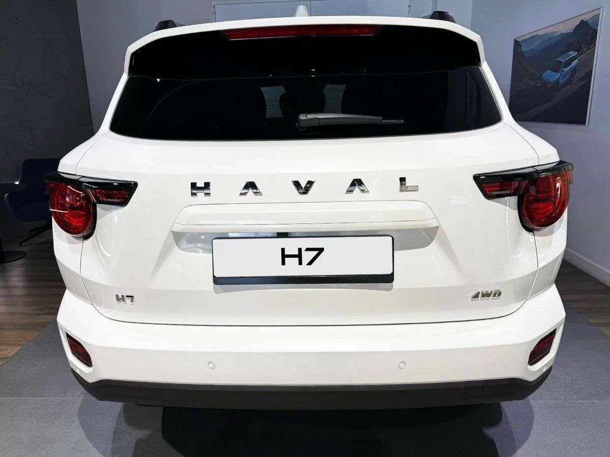 Хавал Н7 с автосалона по цене от 1 863 000
