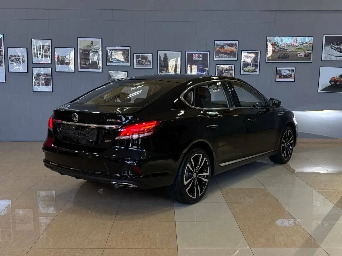 ЭмДжи 6 с автосалона по цене от 1 651 000