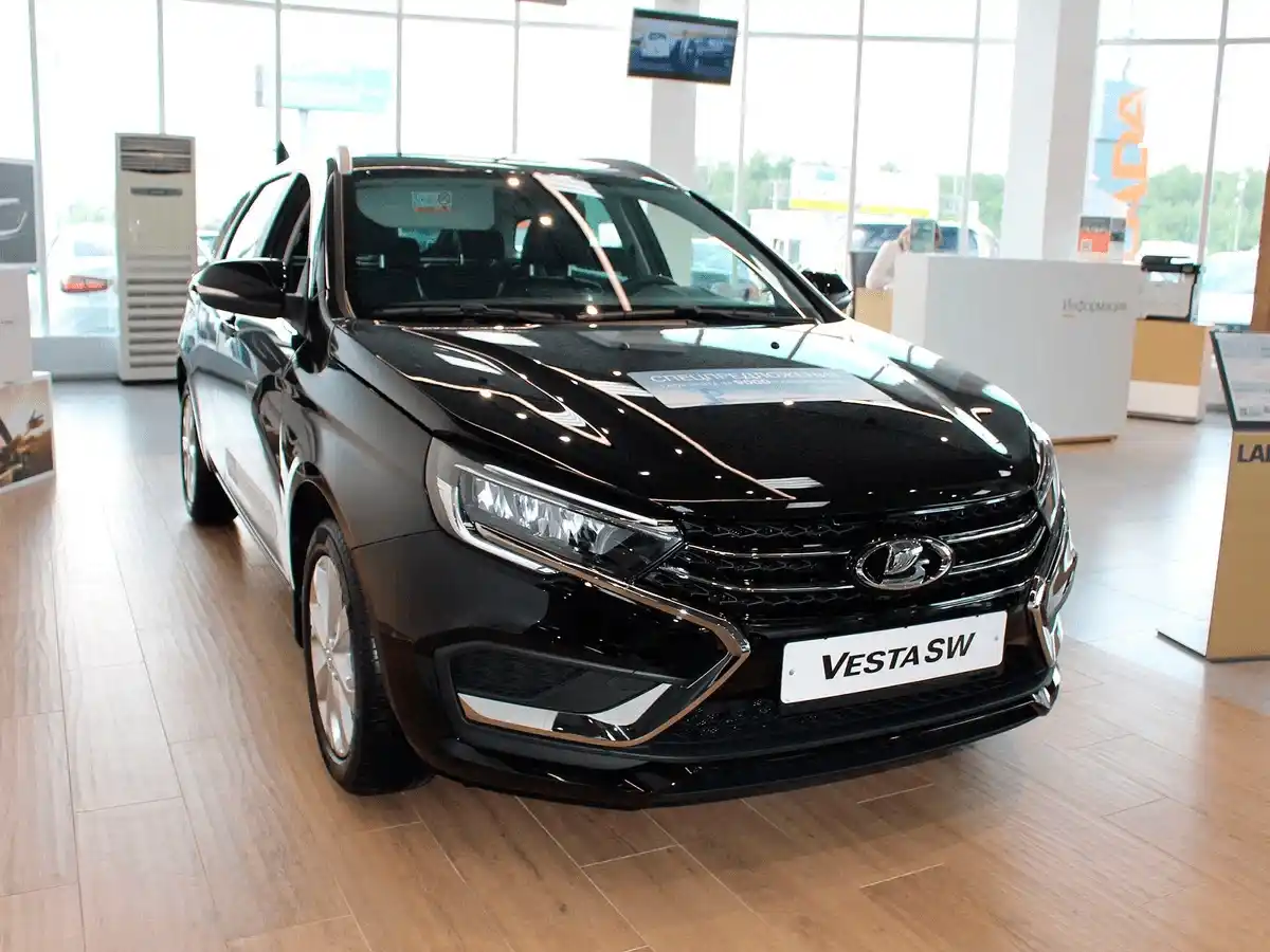 Lada Vesta SW по цене от 902 000