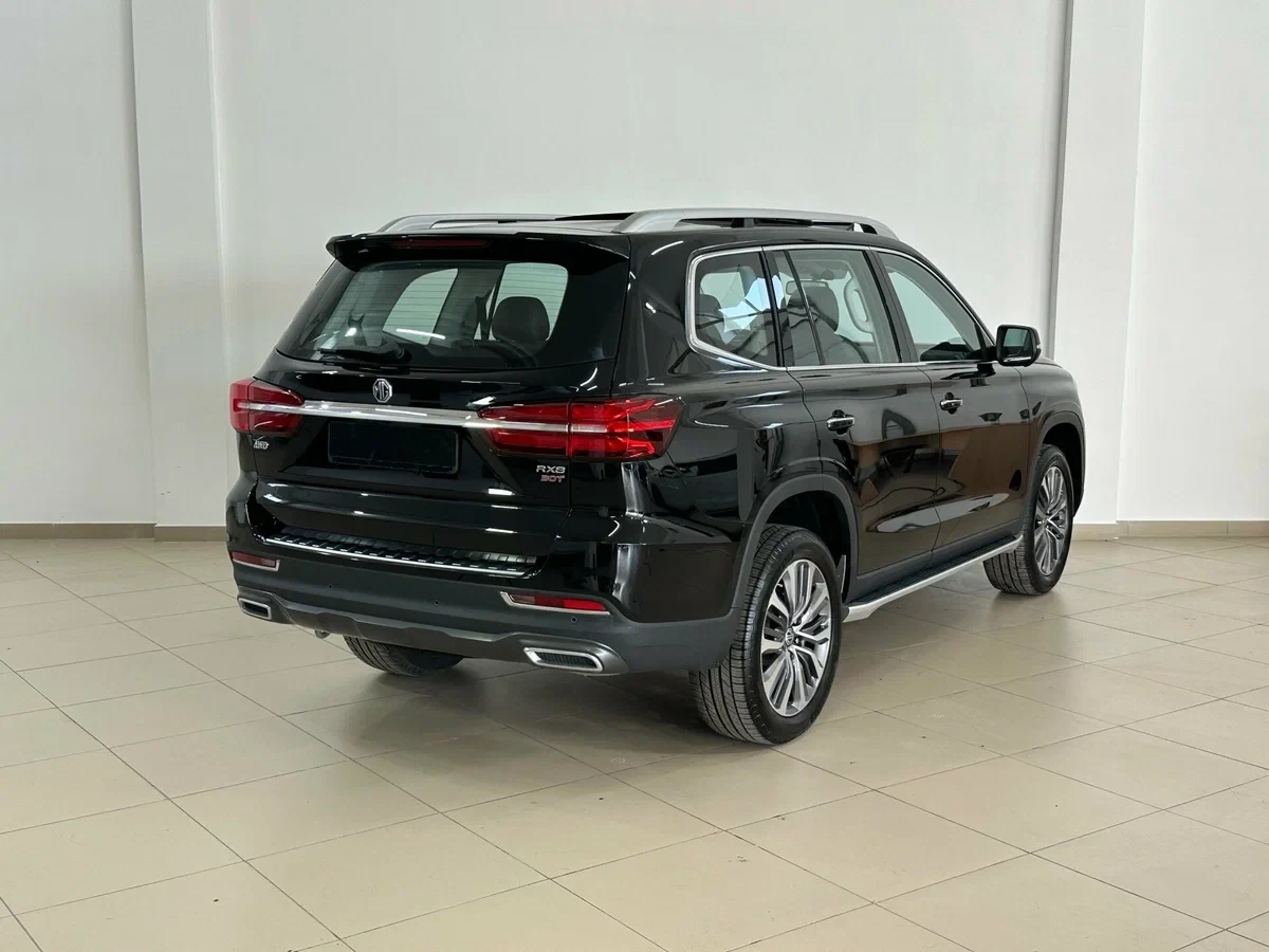 ЭмДжи РХ8 с автосалона по цене от 2 514 000