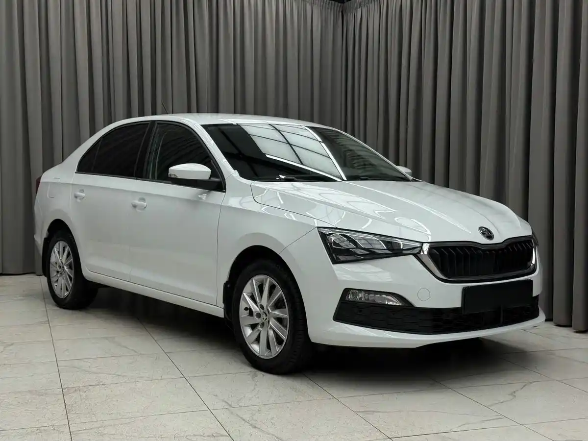 Skoda Rapid по цене от 565 000