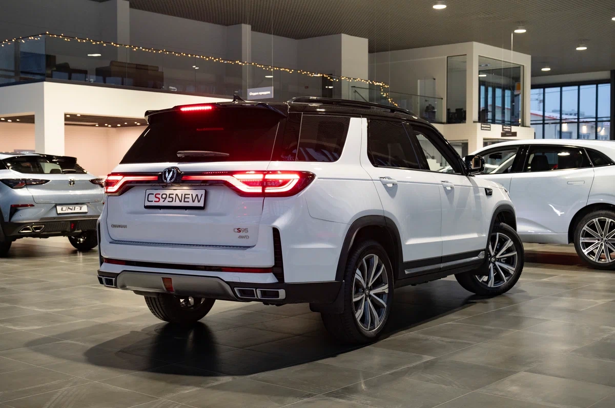 Чанган КС95 с автосалона по цене от 2 509 000