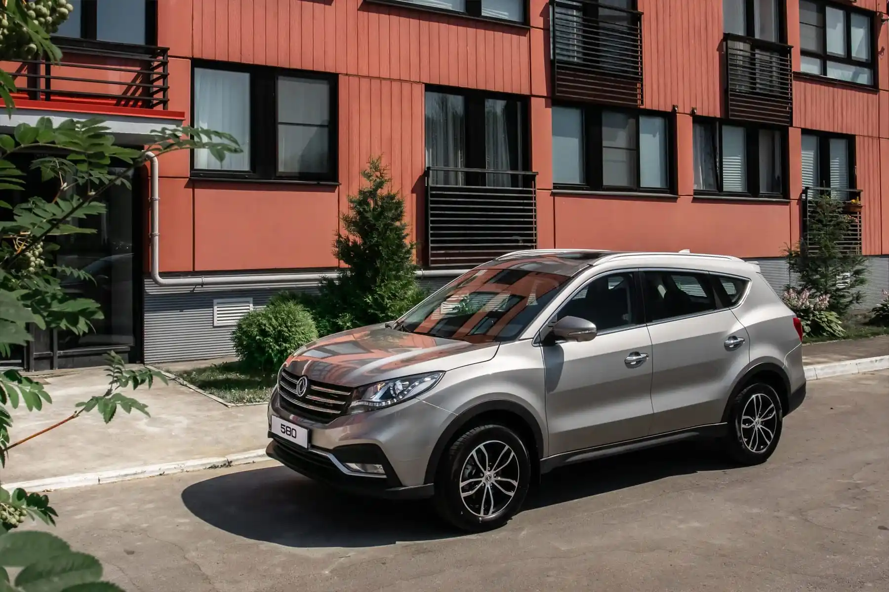Dongfeng 580 купить по цене от 1 100 000